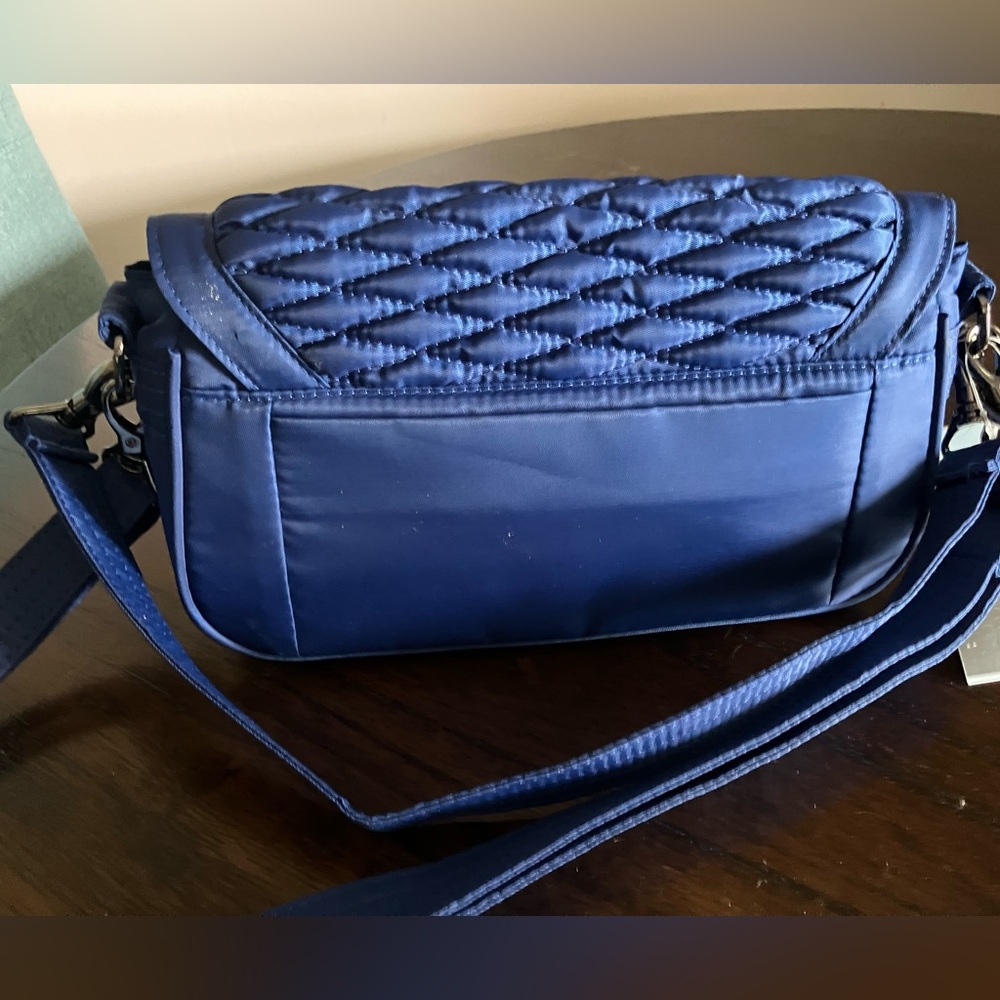 Lug Allegro in Cobalt Blue 💙 - Picture 2 of 4